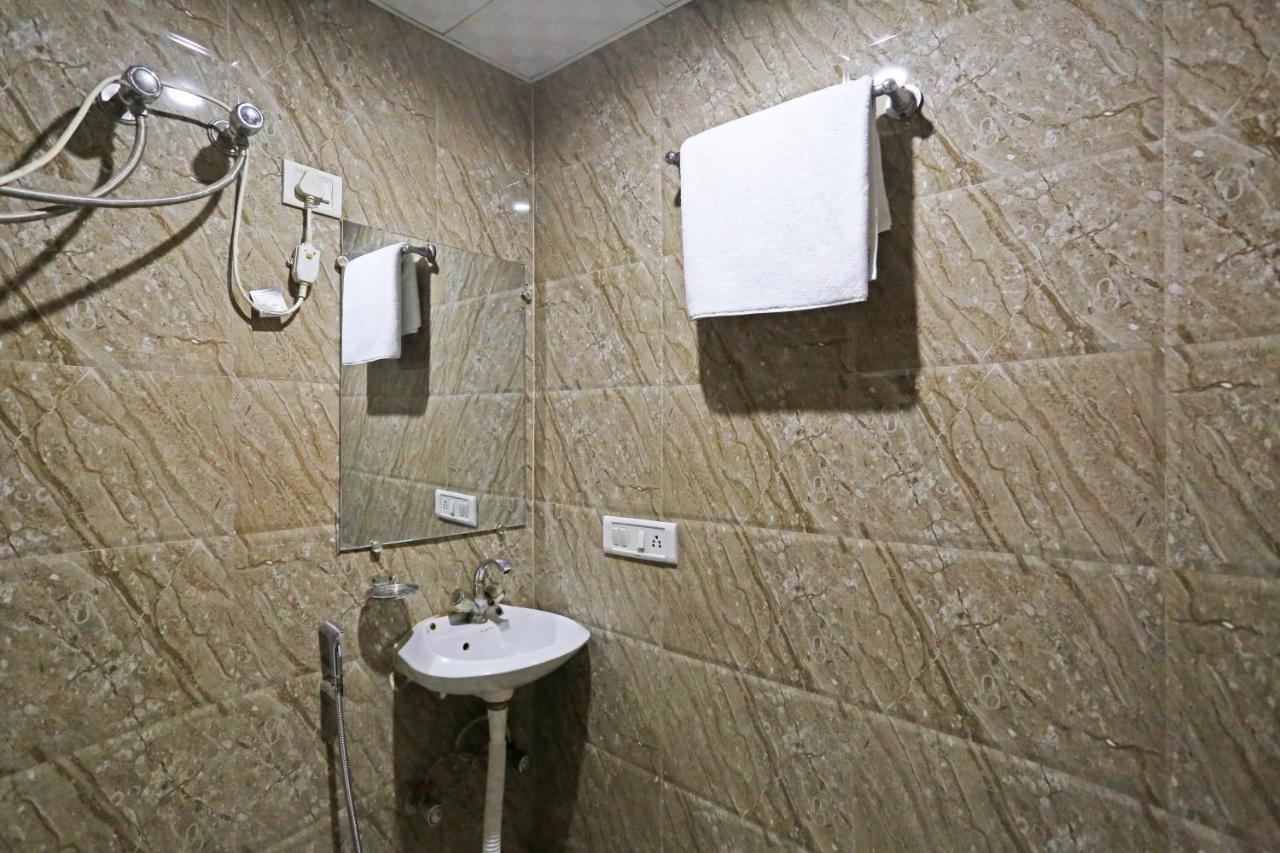 Hotel The Best Near Delhi Airport New Delhi Eksteriør billede